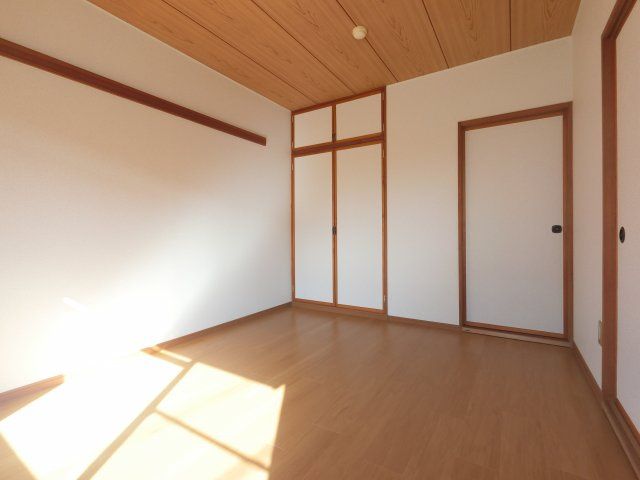 【寝室】