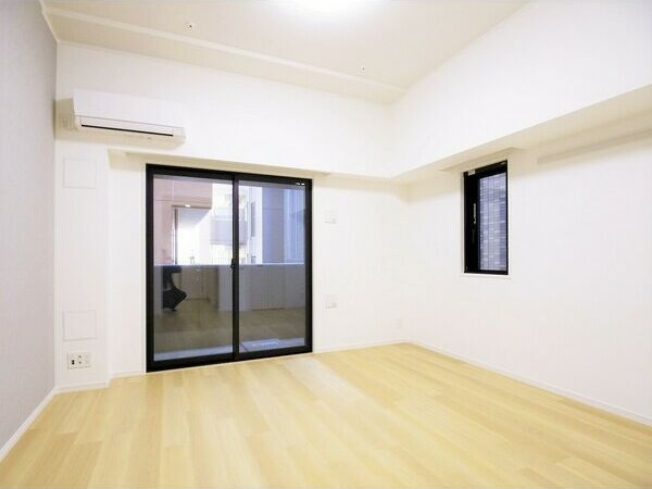 メルカーサ泉の内装