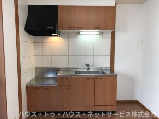 クレメント駒木Ｃのキッチン