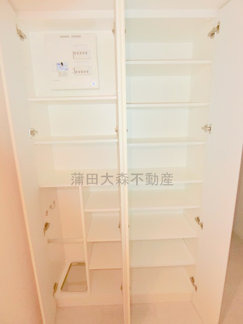 PREMIUM　CUBE大森TORISの設備|玄関収納