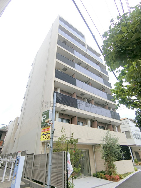 PREMIUM　CUBE大森TORISの外観