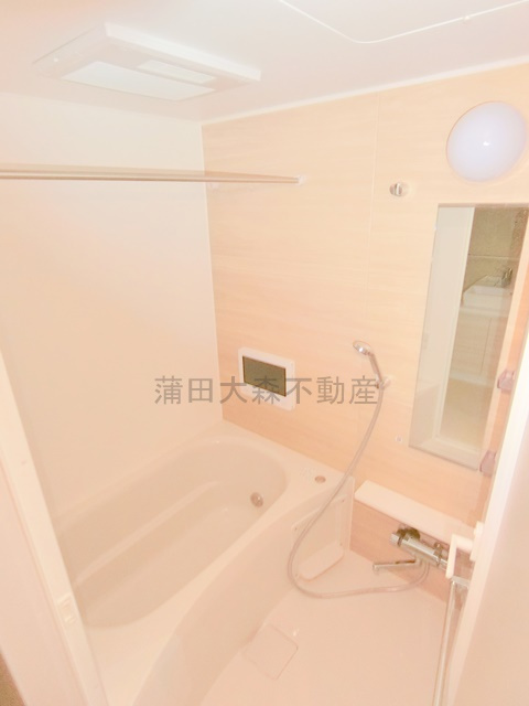 PREMIUM　CUBE大森TORISの浴室|浴室TVと浴室乾燥機、追焚付きのお風呂　バスルーム