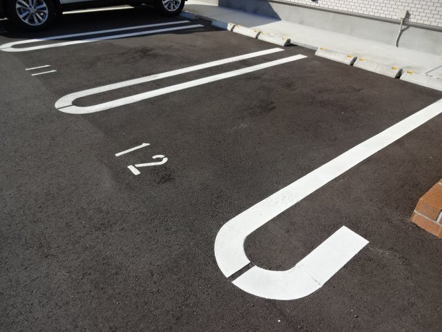 カーサフェリーチェの駐車場