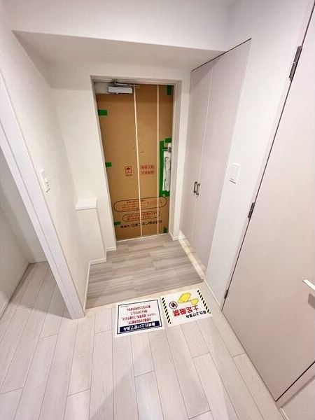 スプランディッド上本町WESTⅡの玄関