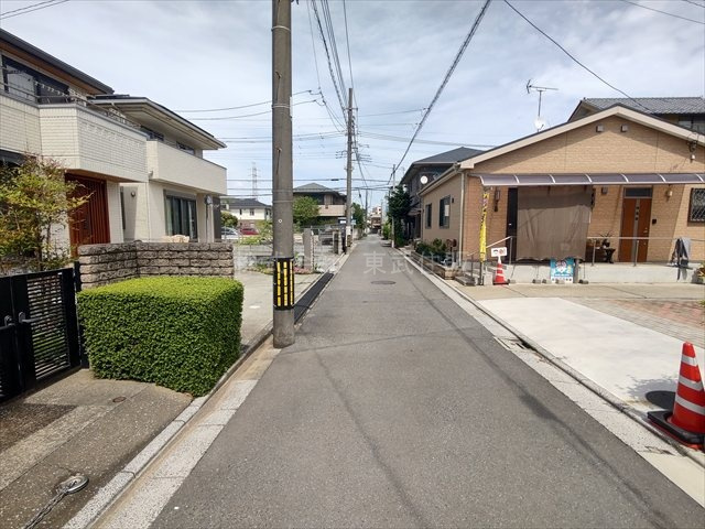 【前面道路含む現地写真】の画像