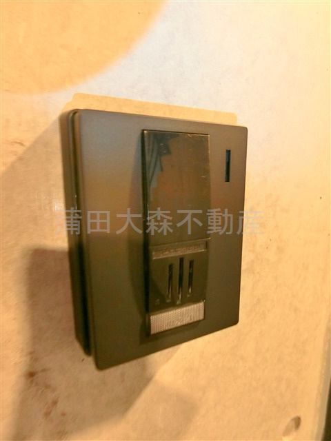 ロータス平和島Eastイーストの玄関