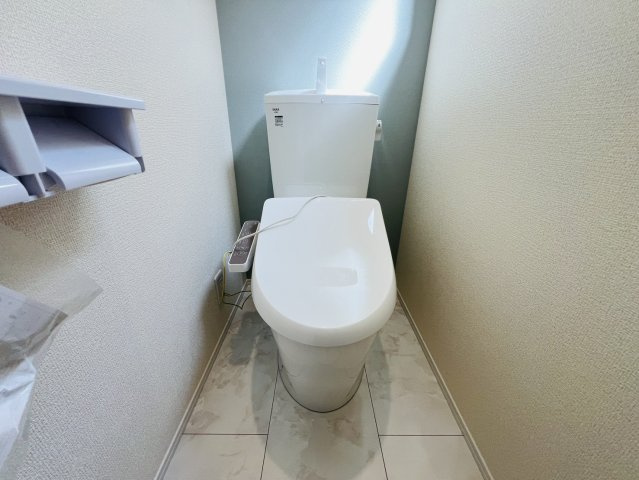 碧南市岬町三丁目3番『仲介手数料無料』新築戸建てのトイレ