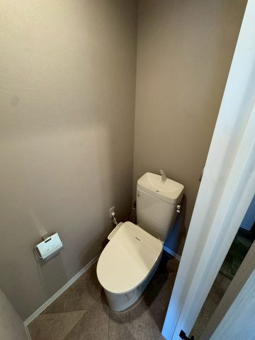 グルンテープのトイレ|ゆったりとした空間のトイレです