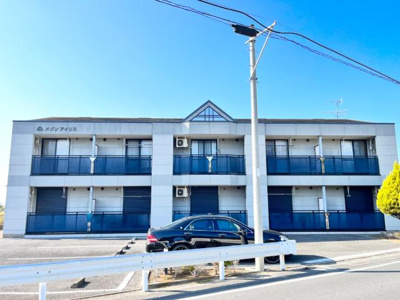 【駐車場】 | メゾンアイリス | 外観写真（昼）