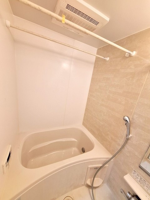 ＳＵＮ　ＣＲＥＳＴ　サンクレストの浴室|★追炊き・浴室乾燥機付きのお風呂★