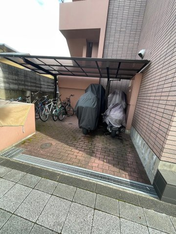 パインコート芦屋のエントランス