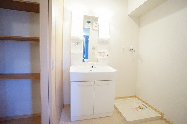 アバンツァ－トＭ　Ⅱの洗面所