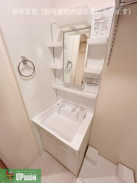 スクエアコートの洗面所