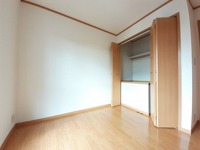 エレガンシアＢの内装|おしゃれな内装です