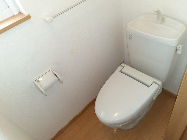 エレガンシアＢのトイレ|清潔感のあるトイレです