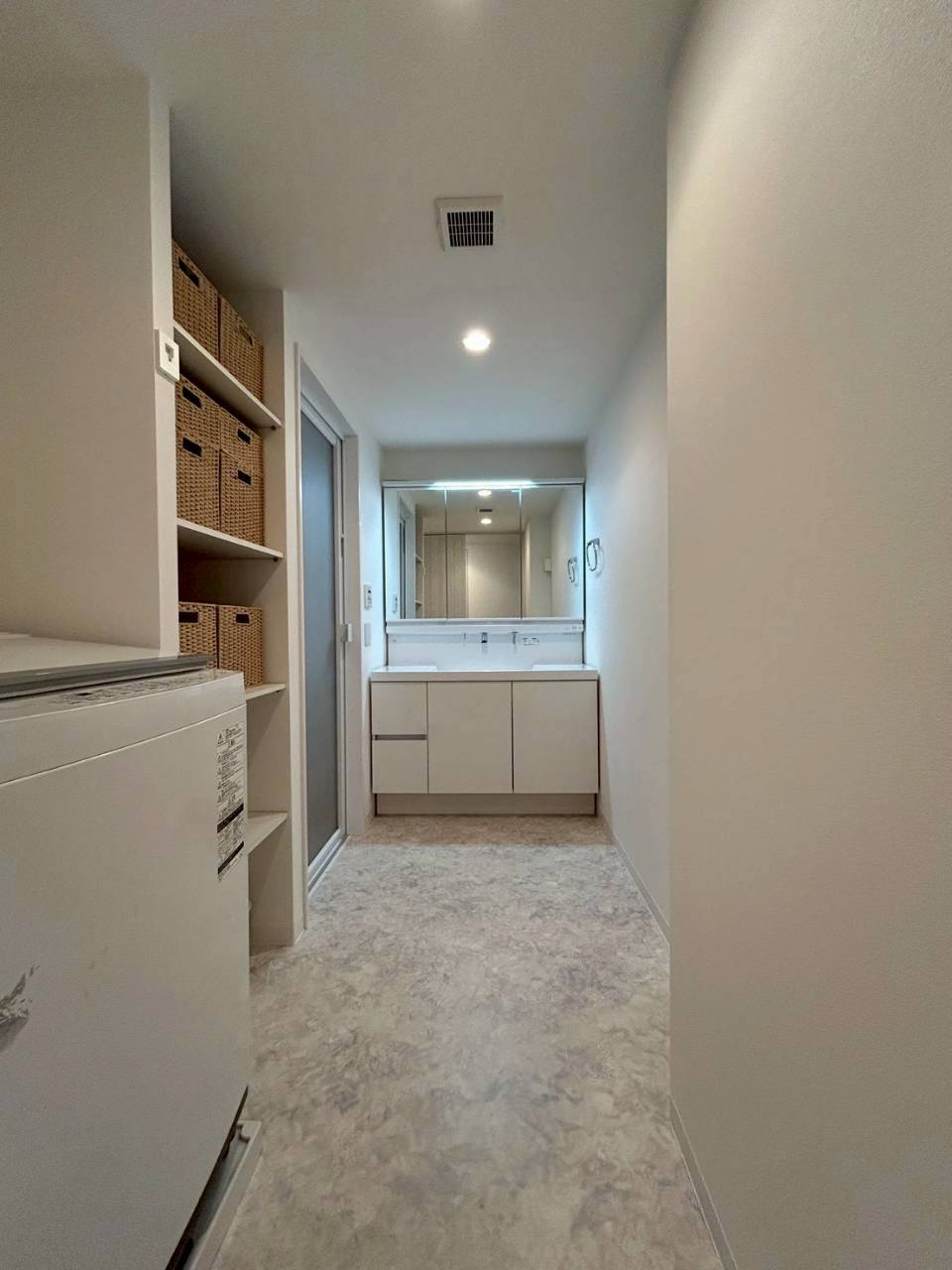 ルイシャトレ鳳の独立洗面台