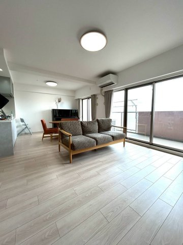 ルイシャトレ鳳の居間・リビング