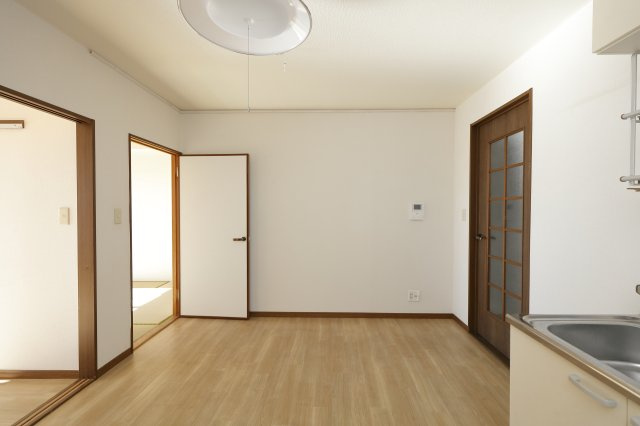 ロジュマン松本の居間・リビング