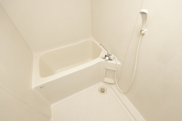 ロジュマン松本の浴室