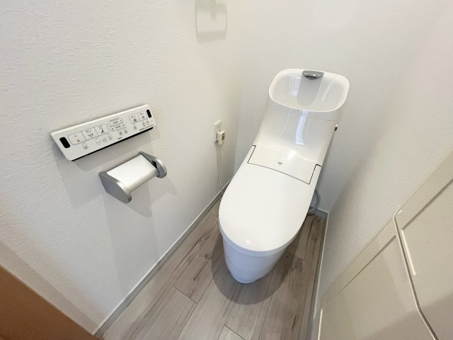 中富南　中古戸建のトイレ|落ち着いた色調のトイレです