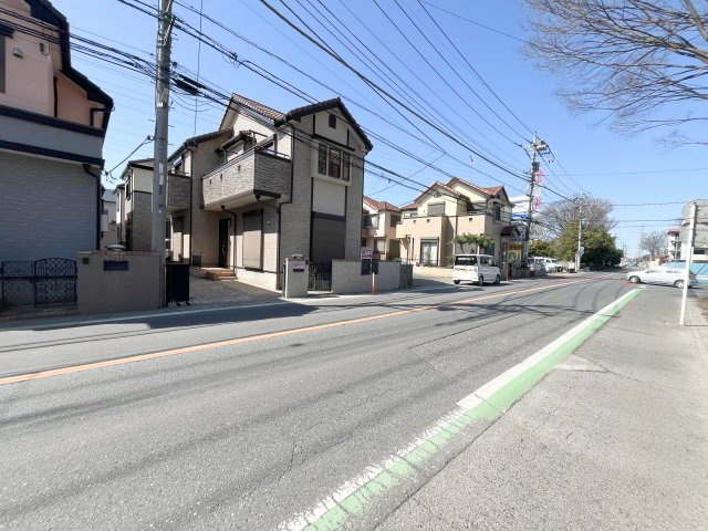 中富南　中古戸建の前面道路含む現地写真|前面道路含む現地写真です