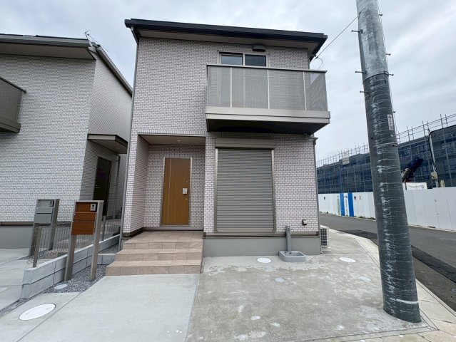 フォレスト本八幡の駐車場