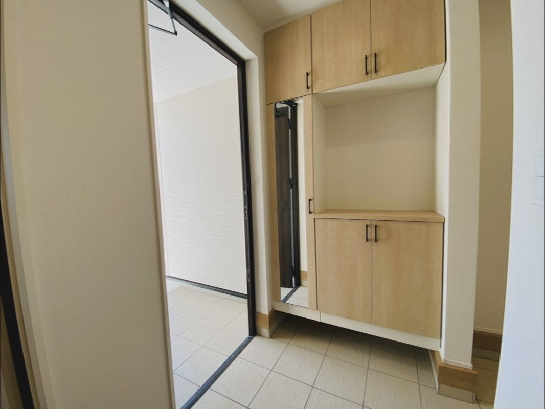 八街富山　第１期　新築戸建ての玄関