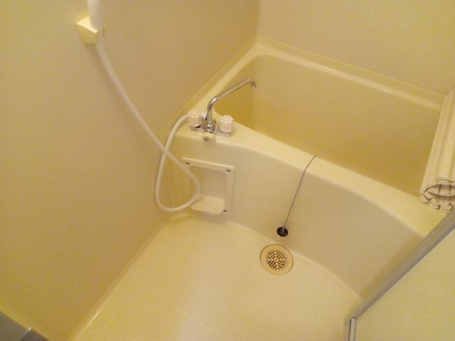 川崎市麻生区上麻生５丁目の賃貸マンションの浴室