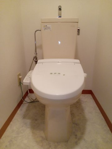 川崎市麻生区上麻生５丁目の賃貸マンションのトイレ