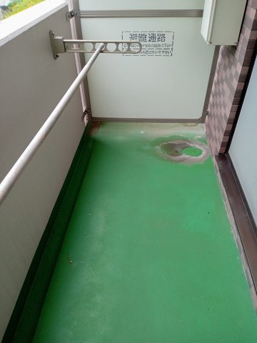 川崎市麻生区上麻生５丁目の賃貸マンションのバルコニー