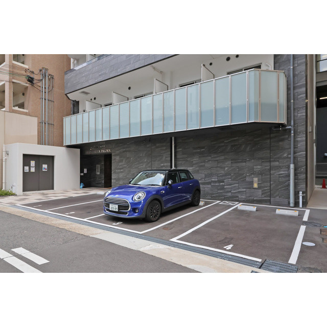 アドバンス三宮パルマの駐車場|駐車場に車を止められます