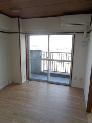 【居間・リビング】 | アシスト第6青森マンション