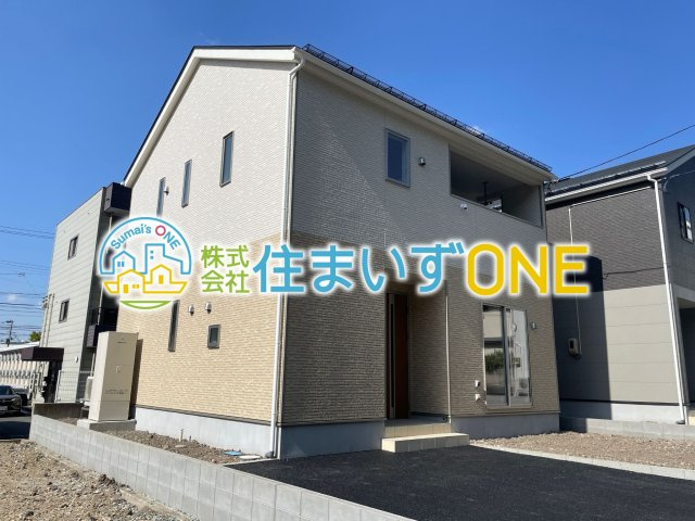 【外観パース】 | 【新築分譲住宅　～クレイドルガーデン～】 山形市松波　第4　☆全4棟☆ | ☆4号棟☆
４ＬＤＫ
駐車3台以上可◎
周辺環境に溶け込みやすいシンプルなデザインが魅力です！