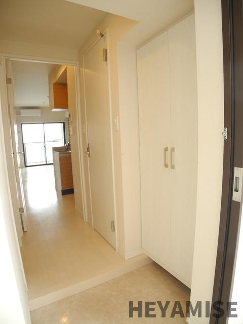 modern palazzo女神大橋の玄関