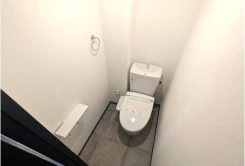 シャルム甲陽園のトイレ|新生活にふさわしい、キレイなお部屋をご用意しています。
