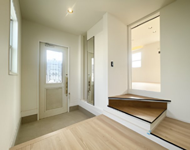 中野区江原町2丁目　新規フルリフォーム済　ゆとりの快適住まいの玄関