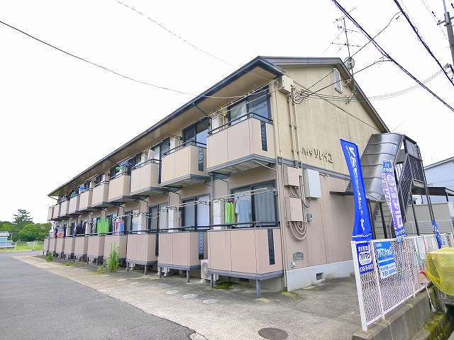 ハイツソレイユの外観|外観は落ち着いています