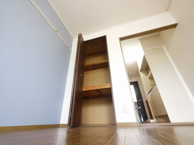 ハイツソレイユの収納|小物を収納するのに便利です