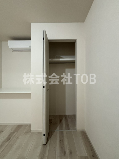 【収納】 | ＴＨＥ　ＢＥＬＵＧＡ　世田谷　ＲＥＳＩＤＥＮＣＥ | 洋室6.1帖　クローゼット