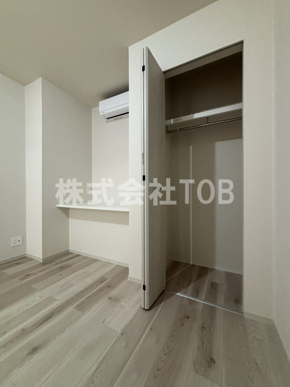 【収納】 | ＴＨＥ　ＢＥＬＵＧＡ　世田谷　ＲＥＳＩＤＥＮＣＥ | 洋室6.1帖　クローゼット