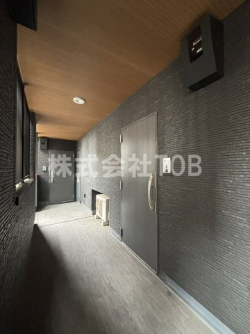 【その他】 | ＴＨＥ　ＢＥＬＵＧＡ　世田谷　ＲＥＳＩＤＥＮＣＥ | 玄関ドア
