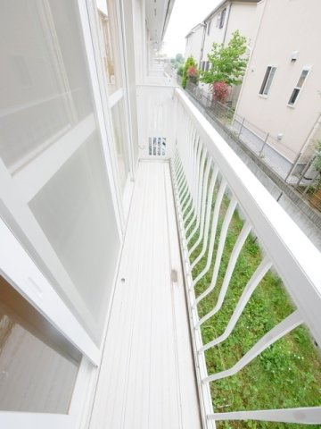 町田市能ヶ谷７丁目のアパートのバルコニー