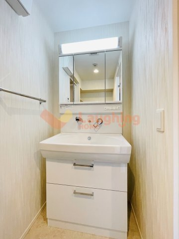 久留米市合川町の賃貸マンションの独立洗面台|独立洗面台、朝の身支度には欠かせません