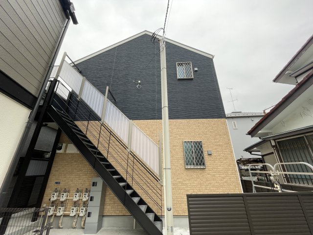 川崎市多摩区菅城下のアパート