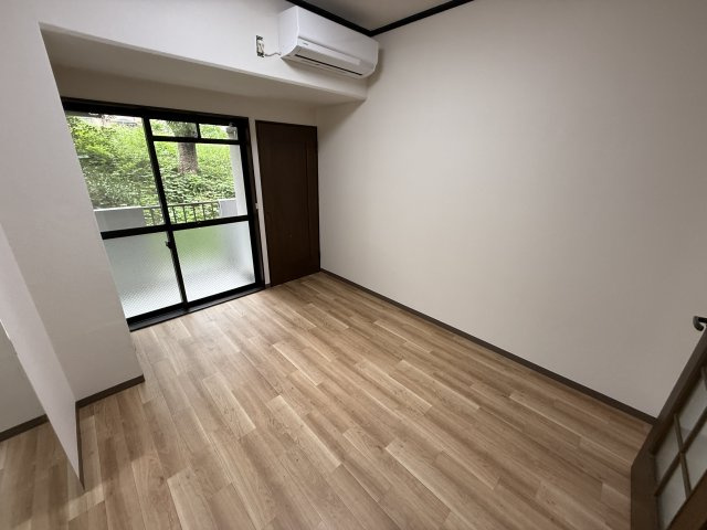 リアライズ服部の寝室