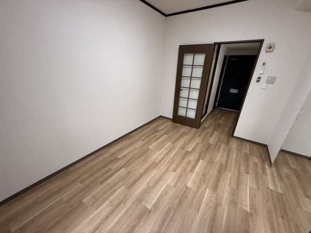 リアライズ服部の居間・リビング
