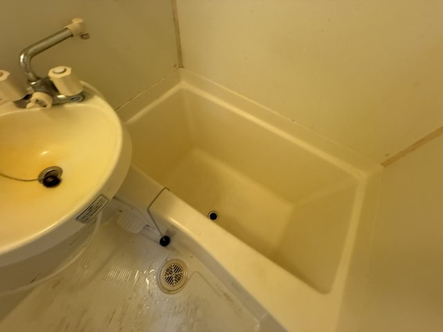 リアライズ服部の浴室