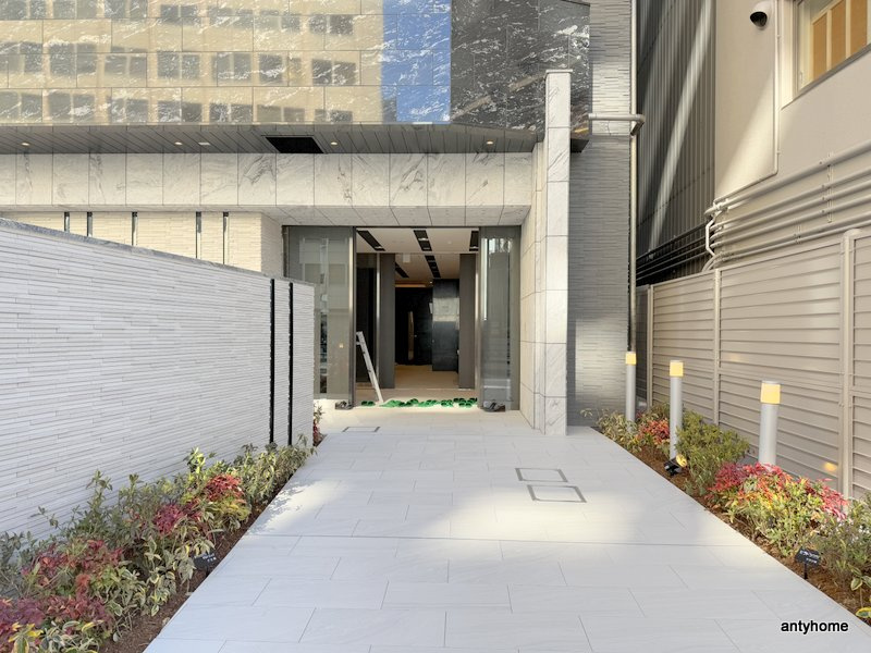 エスリードレジデンス大阪谷町ザ・マークス　仲介手数料無料のエントランス