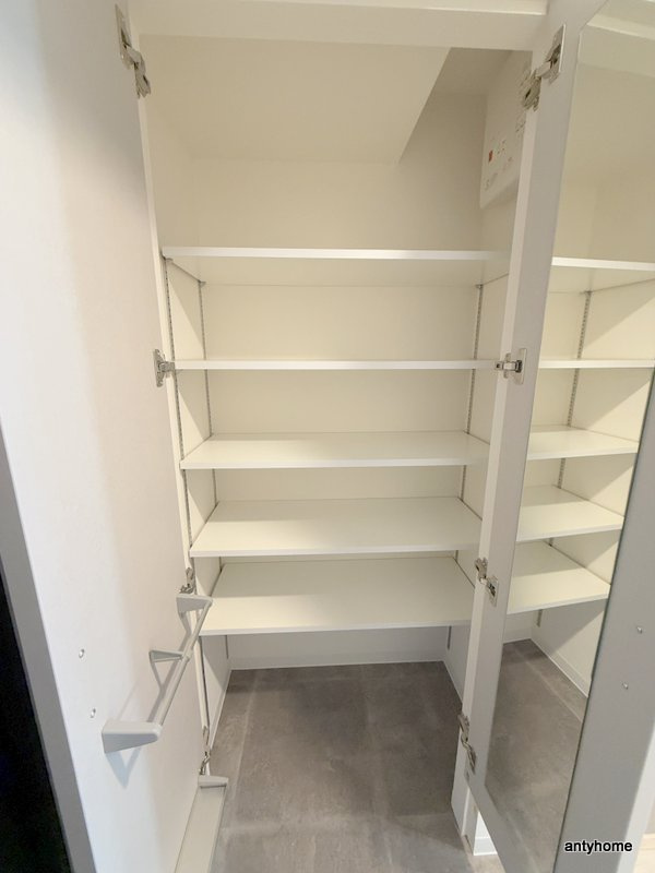 エスリードレジデンス大阪谷町ザ・マークス　仲介手数料無料の収納