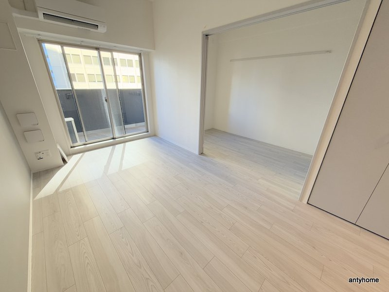 エスリードレジデンス大阪谷町ザ・マークス　仲介手数料無料の洋室